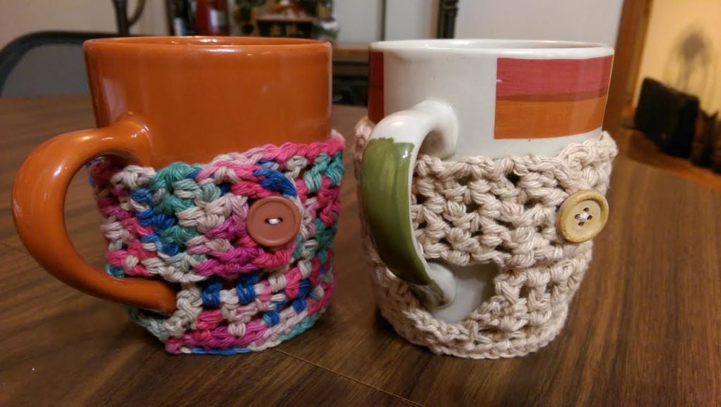 Oh My Comfy Cozy! You will love this fun cozy pattern. A sleek mesh design & a coaster to boot!