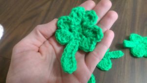 crochet shamrock