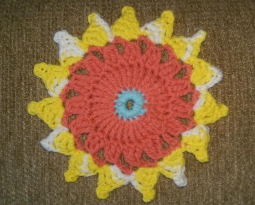 FREE Spring Dahlia Dishcloth Top Pick Pattern (Crochet)
