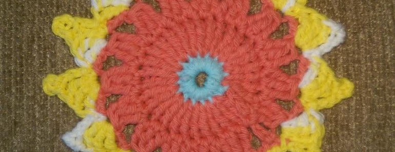 FREE Spring Dahlia Dishcloth Top Pick Pattern (Crochet)