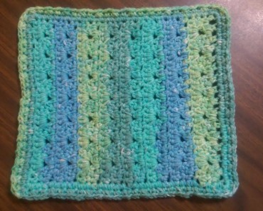 YarnWars March Pattern Pick – Textured V Stitch Crochet Dishcloth